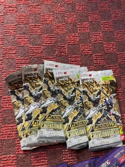 再次淘到绝版全新未拆封的卡包，价格也非常合适，唯一美中不足的是有一个不能使用竹蜻蜓运输，所以用了ems好在可以使用积分，完好送到?