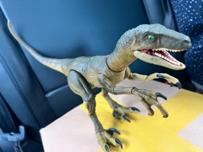 东西完美的收到了，玩具比国内买便宜很多，而且物流也很给力，包装很结实，盒子里都是保护泡沫，还会再买！