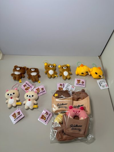 这次买了超多的动漫周边如轻松熊，都很可爱，每一只都很萌，十分可爱，很喜欢。简直萌！萌！萌！这次还给我退了多的邮费，服务非常周到。赞！赞！赞！挖煤姬发货服务快，商品全、代购快，物流靠谱包装好，打包十分牢固精细。每天都有优惠卷发放，活动多多，工作人员都十分负责。