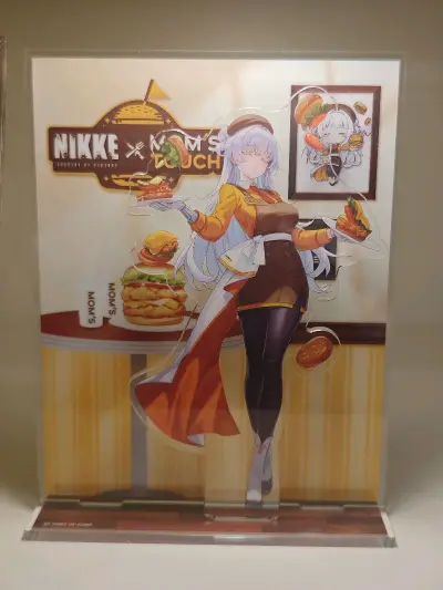 啊啊啊啊啊啊啊！超级想要这个立牌和钥匙扣！一开始没想到可以在挖煤姬上的闪电市场购买，对比国内海鲜市场发现，在挖煤姬上面购买价格更实惠！一开始以为要等很久，没想到不到半个月就到了，真要好好夸夸打包了！居然没有出现盒损！下次还买！