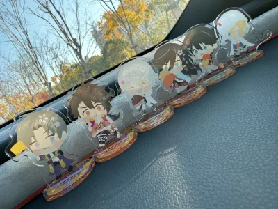 虽然物流时间有点长，顽皮树村的刀音小队实在太可爱了。收到的时候包装很严实，小立牌也是所见即所得，很满意。