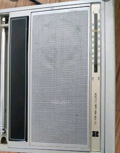 中古多功能带收音机电视机