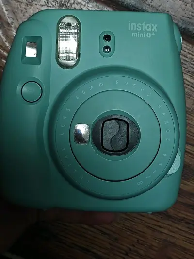 又是一次非常好的日淘 这次购买的是富士拍立得相机 运输速度依旧很快。而且用了积分抵押了很多运费 速度也非常快而且箱子依旧是防水箱 而且免费