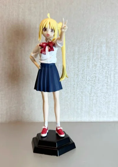 每次看到好看的人都觉得和你有点神似，我想这世间但凡称得上美的人，都得有几分像你，不过她们又都只能像你，因为你的可爱她们学也学不来！说星星漂亮的人，一定没见过你的眼睛超出预期，质量很好，做工精细，满意。给挖煤姬好评，太好用了