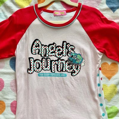 切了好多可爱衣服回来，也没有踩雷，没见件衣服都很新～包装和快递运输的速度都非常之好，总之是一次很棒的切煤体验～以后也会多用挖煤姬买更多好登西滴！