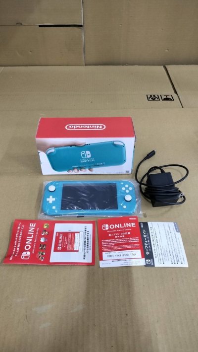 挖煤姬的打包还是靠谱的，打包的严严实实，就是最近审核合单和发货慢了点。机子收到盒子都嘎嘎新的，成色也都不错，我一般看到写美品超美品都略过，一点点瑕疵都写的清清楚楚的卖家反而靠谱。