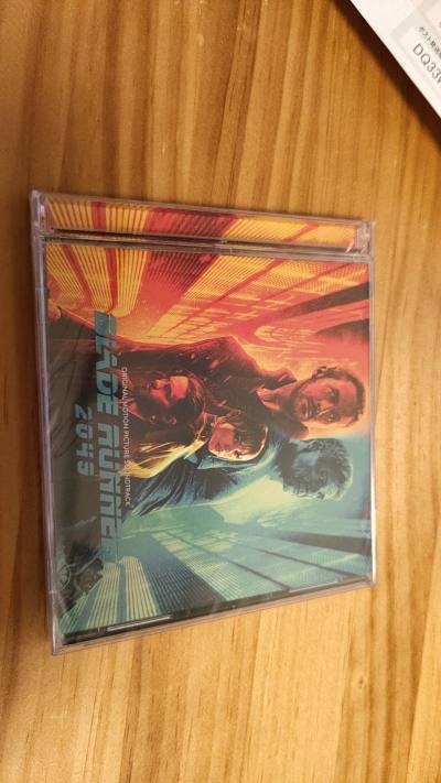 两年没怎么海淘了，打算买一些cd。看小红书的推荐选择了挖煤姬。购物总体来看价格确实很实惠，有很多优惠券相当划算了。我用的保存日本邮寄包装，加固也相当不错没有损坏。体验很好，一周左右就到货了。