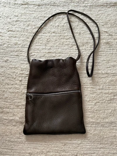 淘到超冷门的kitty圣诞树 还是粉色的好可爱好少女！小小一个放在桌上增添圣诞氛围感
Aeta这个品牌虽然小众但是在韩国还蛮火的 也能在挖煤姬上找到 