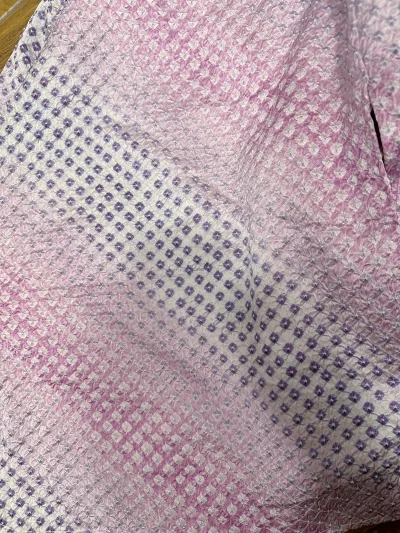 这次的日拍，有我超爱的远山风景，太港了，到手马上做港工旗袍和情侣衬衫，还有很喜欢的蓝色晕染，很有齐藤三才的风格，也美美成衣了，仙仙的绞染也一直是我爱的，美滴。挖煤姬这波值得