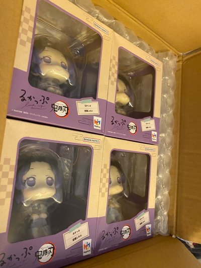 在挖煤姬上买的手办质量非常好，包装盒四角尖尖真的很喜欢，就跟新的一样商品完全超出期望，国际物流发货速度非常快，包装非常仔细，都有泡泡纸。物流公司服务态度很好，配送速度很快，很满意的一次购物！价格也很有性价比。主要是竹蜻蜓快递到手速度非常快！