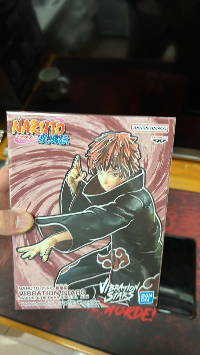 很久没有看火影了，给小时候自己买个单，手办对喜欢动漫的人他不属于玩具，他是沉静在爱意中的满足，在彷徨中的救赎，在黑暗中的光亮，就是运费贵啊，东西是真的好在了心坎里