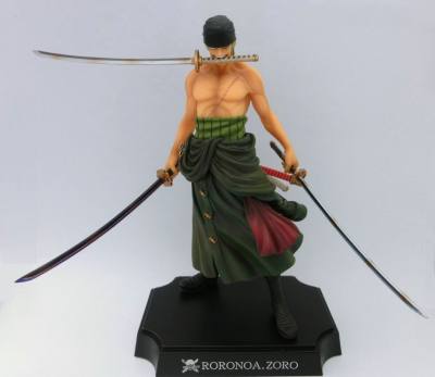 物流是一如既往的快，包装也稳，东西到货后迫不及待就拍照分享，这款索隆是站姿三刀流造型~这款原模可以说是经典无敌!