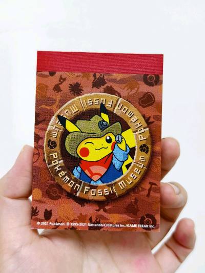 挖煤姬真不错，让我补全了2025wcs的周边，而且这是第二次走EMS，比第一次更顺利，相当丝滑地就到了手中，打包箱子结实，物品无损，好评