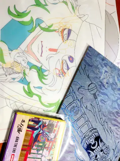 运回国的第4箱，依然安全下车，走的小航空，速度比海运快很多。
谷子特别美丽，本来没打算吃复数的，但是看见好价我真的很难不心动，狂炫复数。我将拥护坤药这张伟大的脸。