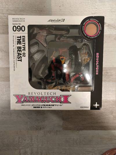 这款中古手办的性价比直接拉满！卖家描述的轻微涂装瑕疵完全可以忽略，远看根本看不出来。物流追踪全程清晰，到手开箱的瞬间，感觉等这么久都值了，必须给好评！