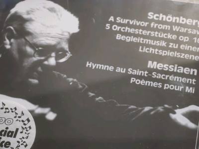 开箱一波任意门淘的碟