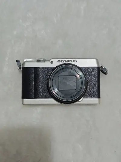 外观很喜欢,还有多种滤镜包装也不错,带切速度也很快,走的海运,比我预期的要早到唉,下次有需要还来挖煤姬不错不错不错