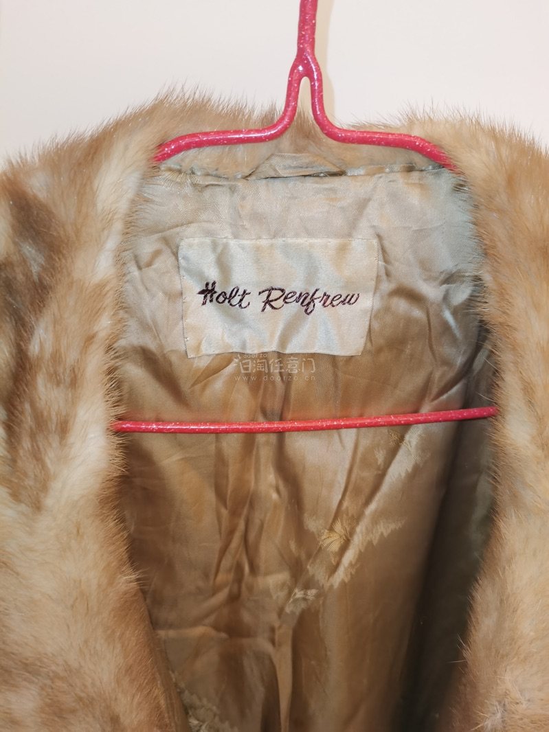         挖煤姬这个软件，感觉非常好，价格实惠，品质优良，速度挺快，包装很好，物流保障性高，很好的购物软件！我这次买的衣服特别好看，好开心好幸福。价格实惠，运费我使用了积分减免了不少运费，运输时间挺快的，总共用时8天就收到了。
        衣服到手之后，我...