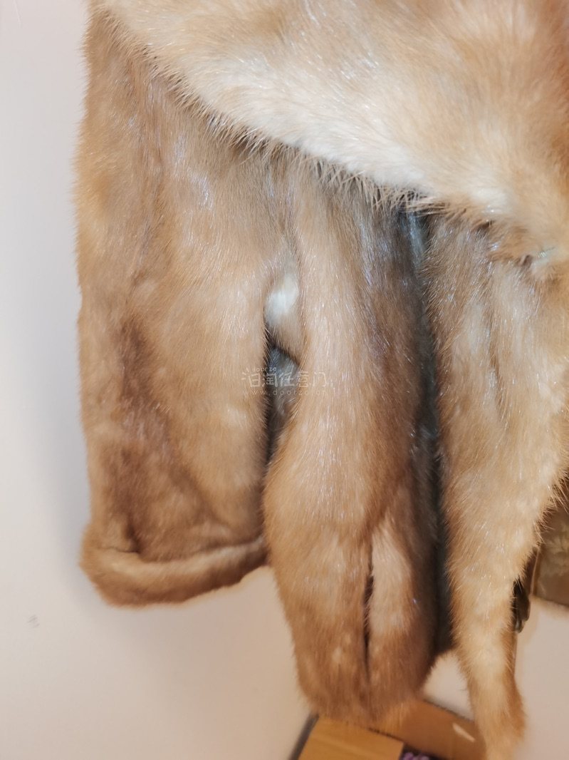         挖煤姬这个软件，感觉非常好，价格实惠，品质优良，速度挺快，包装很好，物流保障性高，很好的购物软件！我这次买的衣服特别好看，好开心好幸福。价格实惠，运费我使用了积分减免了不少运费，运输时间挺快的，总共用时8天就收到了。
        衣服到手之后，我...