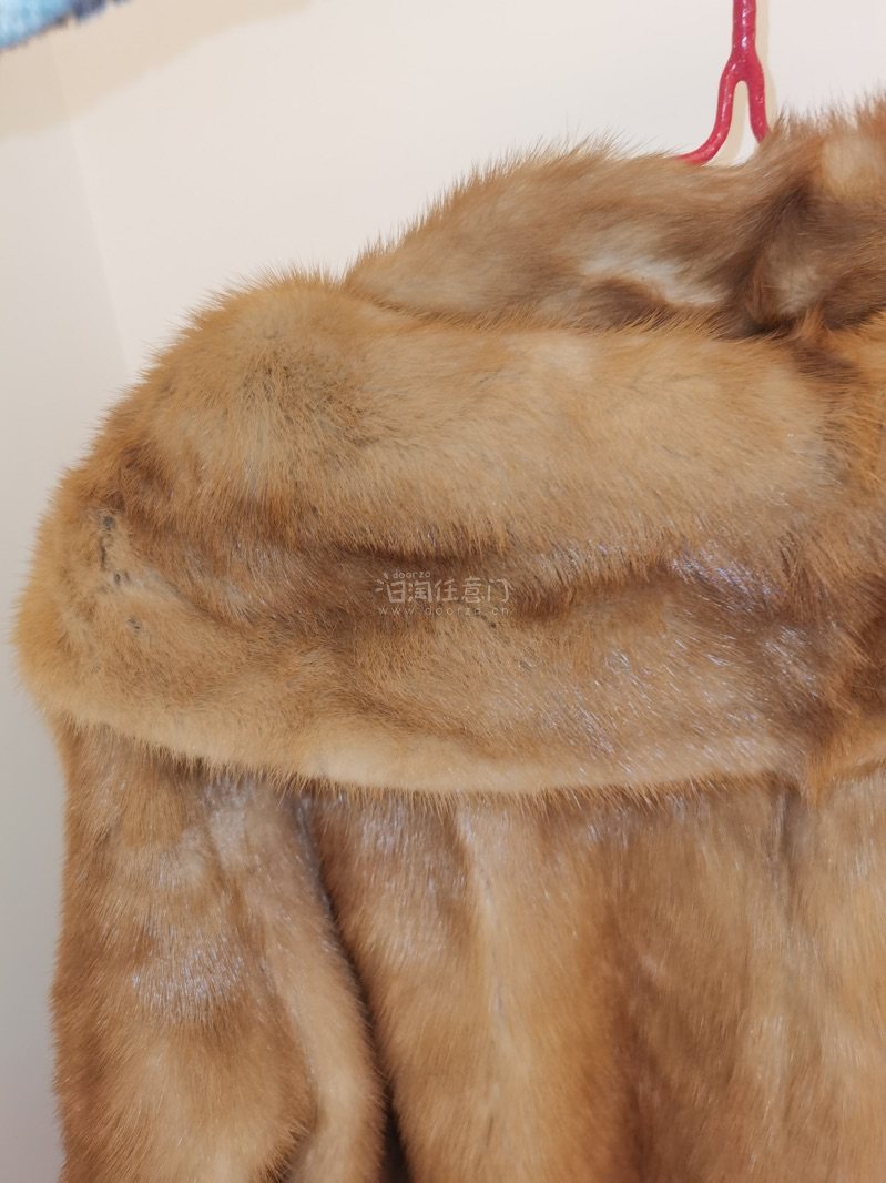         挖煤姬这个软件，感觉非常好，价格实惠，品质优良，速度挺快，包装很好，物流保障性高，很好的购物软件！我这次买的衣服特别好看，好开心好幸福。价格实惠，运费我使用了积分减免了不少运费，运输时间挺快的，总共用时8天就收到了。
        衣服到手之后，我...