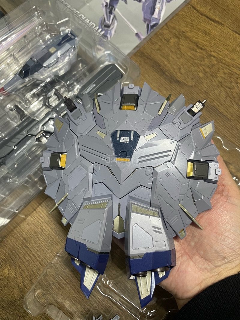 终于买到心念念的MB神意高达，到货八角尖尖，全新未拆集齐高达SEED第一部的三巨头了，又完成一桩心愿