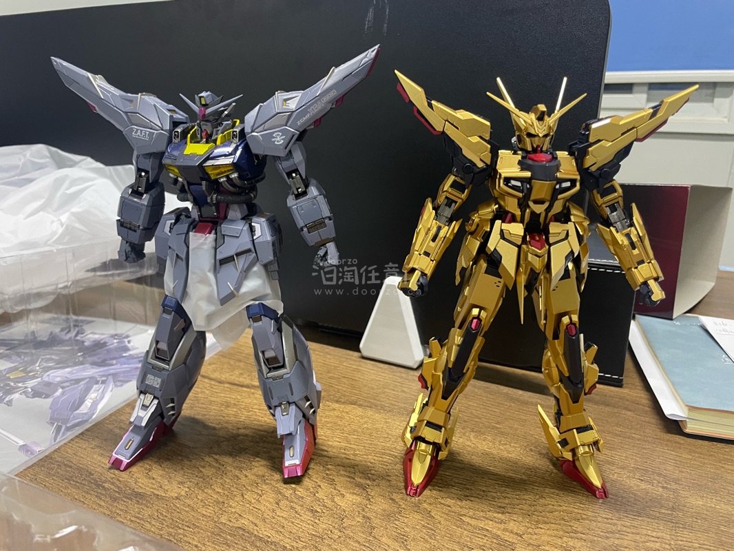 终于买到心念念的MB神意高达，到货八角尖尖，全新未拆集齐高达SEED第一部的三巨头了，又完成一桩心愿