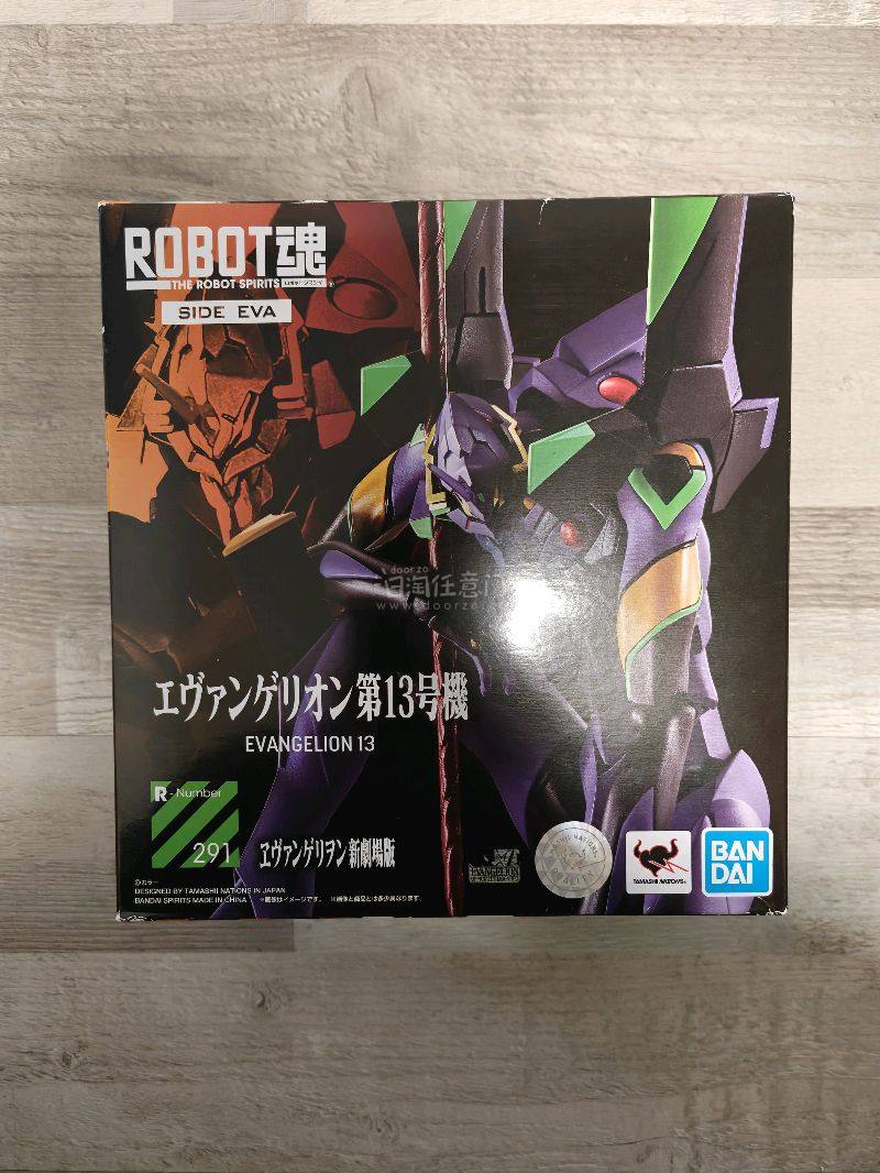 这款中古ROBOT魂手办超出预期！卖家描述的“轻微蹭漆”在可接受范围内，整体成色很新，关节松紧适中，把玩起来很舒服。物流信息更新及时，到手开箱毫无瑕疵，必须好评！