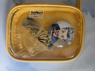 卖家发货速度很快，入库之后发货用了14天左右，速度很快，国际用的ems，从岛内到国内收货地址一共用了7天不到，客服服务态度也很好，非常满意的一次切煤购物体验