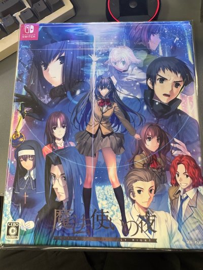 在日淘任意门上买了魔法使之夜的限定版，成色很新，文字游戏神作。日淘任意门的包装也很给力，到手没有磕碰破损，物流走的竹蜻蜓，没到50没有税，价格算下来很实惠