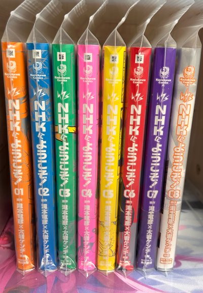 收到货了,好开心,买了一套漫画