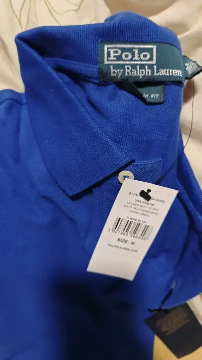 得体的穿搭为自己争取到机会，努力练习基本功让自己交出漂亮的答卷。不是比别人高，而是比昨天的自己更稳一点，无论风从哪个方向来，都能站得住。