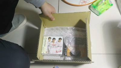 第一次海淘就用的挖煤姬，整个操作界面非常友好，所有信息和功能都一目了然，完全没有障碍！当然海淘主要就是图便宜，通常运费会占大头。不过竹蜻蜓解决了这个问题，运费非常实惠，就是加上运费也比在国内购买便宜多了！从提交合单申请开始等待了21天就到手了，主要是在海关那里停留了...