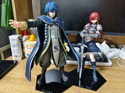 这次是在煤炉上拍卖到的，也是蹲了很久才算好价蹲到的手办。FOTS JAPAN B&amp;#39;full300体限定系列的妖精的尾巴杰拉尔和艾露莎