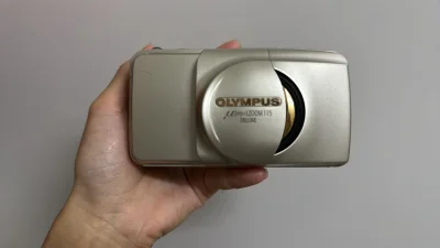 淘了很久就想买的胶片机了 之前用一次性的胶片机成本太高了就想着买个可以重复使用的 但是别的平台又太贵了 直到我被朋友安利到了挖煤姬 这里的价格真的可以捡漏 而且成色也特别新 几乎没什么使用痕迹 这真的对于我来说简直太棒了 而且空运也特别快 不到一周的时间就到了！！！...