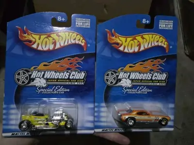 这款风火轮日本俱乐部限定款太惊艳了！漆面光滑无瑕疵，细节做工超精致，收藏卡版完整无折痕，两款车的造型还原度拉满，妥妥的收藏佳品！