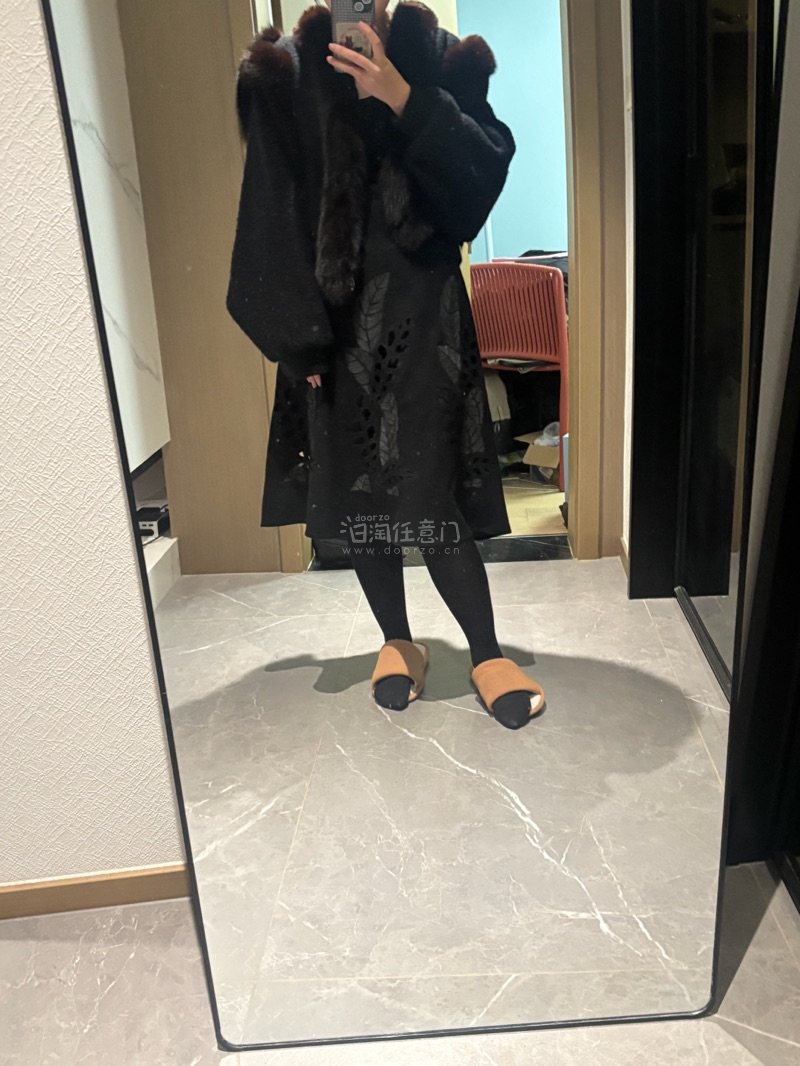 

质感超出预期，很合心意。

 一眼心动，上身绝了。
新衣签收！快乐充值成功～
穿上就是好心情本人！
成功种草，太合我审美啦。
