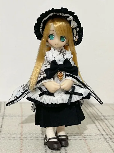 在App内浏览和订购娃娃的体验非常流畅！首页推送精准，总能发现心动款式。功能太实用了，妆容细节一览无余。系统清晰明了，每一个选项都有参考图，进度还能像追连载小说一样随时查看。社区氛围很好，娃娘们的晒图直接促成了我的下单。消息通知很及时，客服响应也快，整个等待过程安心...