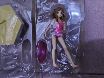 实物的通透感做得很好，特别是眼睛的涂装，水汪汪的非常有神。这就是手办的灵魂所在。这波购物体验真的太棒了!