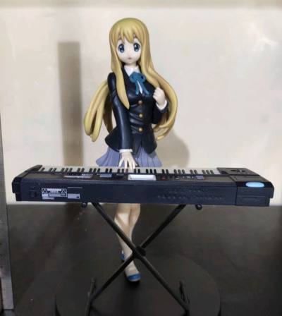 终于等到你，还好没放弃！这款手办的出货虽然有点久，但拿到手的那一刻真的太值了。造型和配件上对比同价位产品非常到位，这就是我想要的。