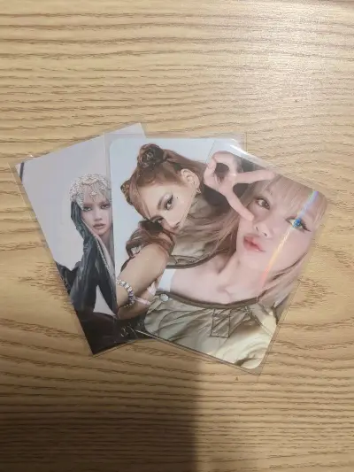 这次切了小卡，日拍下单的，付款速度特别快，成功拍到心爱小卡，运回用的竹蜻蜓，很便宜！还包税！太太太适合切卡了，小卡全都无暇，没有折，还有卡盒，不用加固都很坚固的包装，强烈推荐！