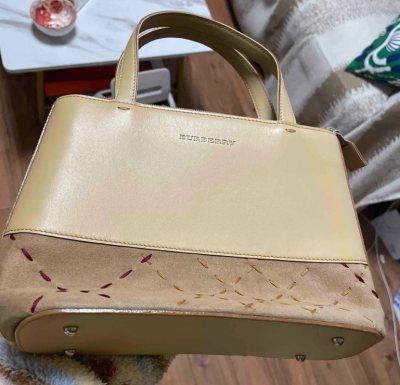 收到心仪的包包，很开心