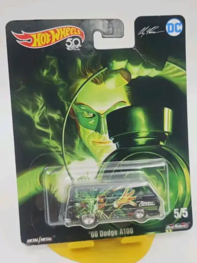 这款风火轮绿灯侠联名道奇A100太惊艳了！车身印花还原绿灯侠元素超到位，50周年卡面设计感拉满，金属车身质感在线，DC粉收藏必入！