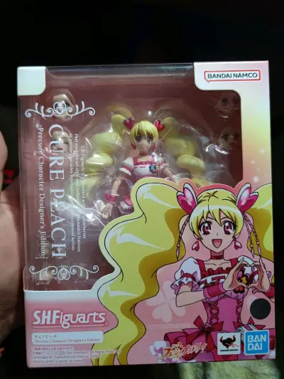 挖煤姬双十一力度是真不错，我也顺势买了好多东西，第一波回来的就是我最先想买的，后面都是凑单买着，这次买了两个光美shf，中古但是成色都不错，桃子的还有外包装塑封，收藏加一，这个全光美展的透卡也是最好看的一张图