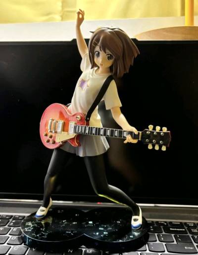 这面相简直是神还原！完美复刻了动画里的神态。官方这次真的用心了，把角色的神韵抓得死死的。越看越舒服，心情瞬间变好。?✨