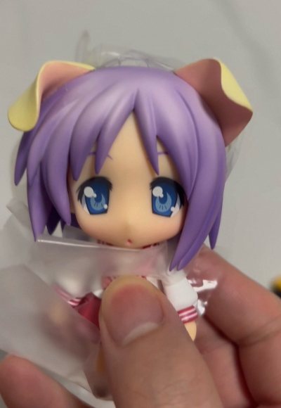 快递小哥不错，服务也很周到，产品真的很赞东西不错，还有优惠，可以放心省钱购买，不要犹豫了。挖煤姬蒸蒸日上！会继续使用