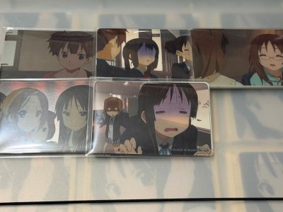 竹蜻蜓plus合箱1kg。非常好打包老师，合单重量卡的刚刚好没跳档。高价值轻重量小物走竹蜻蜓plus可以包税非常合适