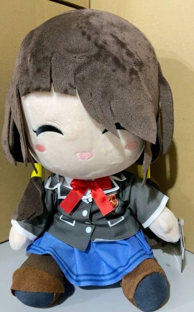 约会大作战狂三的娃娃公仔，收到手后立马拍了图片，实物非常美丽，拍出来的图片很惊艳，很好出片，商品包装的也是非常的恰到好处，很舍得给泡沫纸打包非常很到位，多出点 太喜欢了，工艺很完美，很给力很到位！