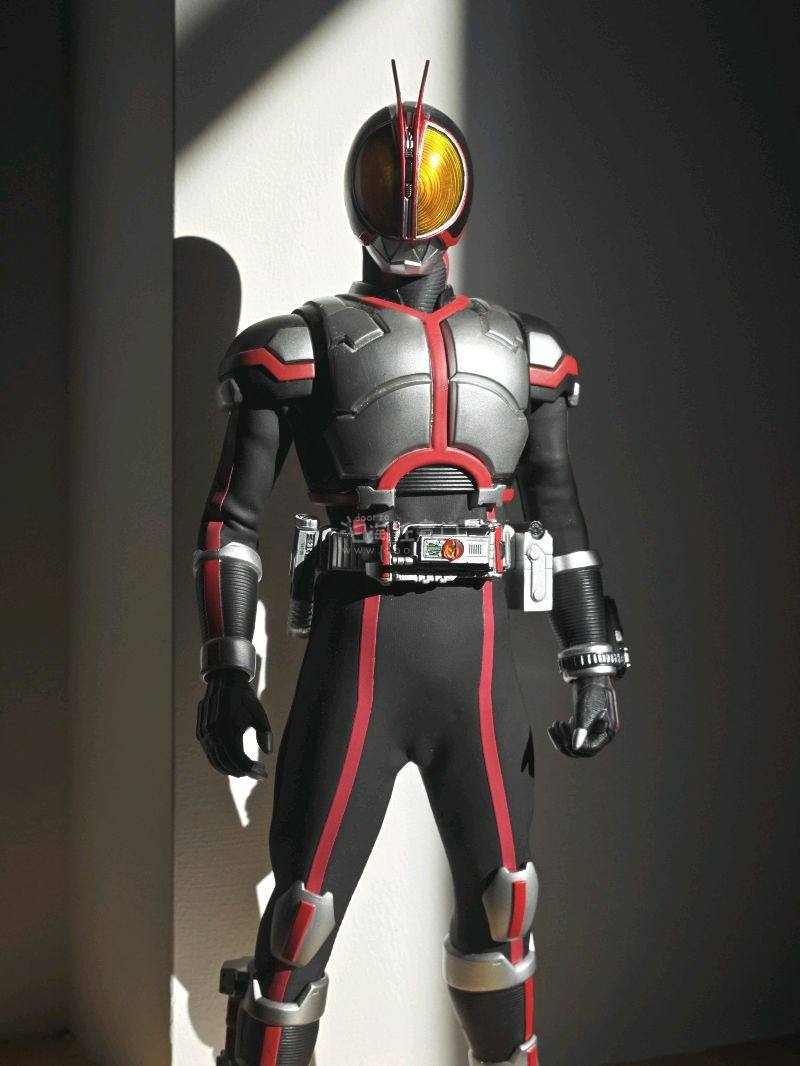 rah假面骑士555，全配无损盒说全，描述真实，改过之后真是太帅了，好评，下次还会继续购买支持，未来期待更多活动