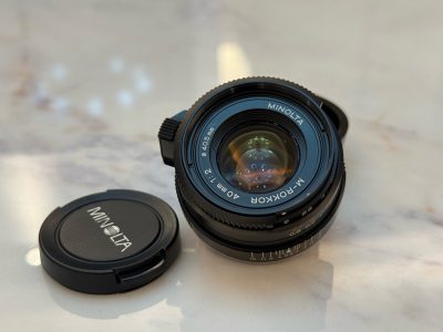 这个镜头算是配件了，不过价格便宜，也不说啥了，自己弄好了，还能用，就是成色一般，快递选择竹蜻蜓，很好，就是不是特别快，但是很放心