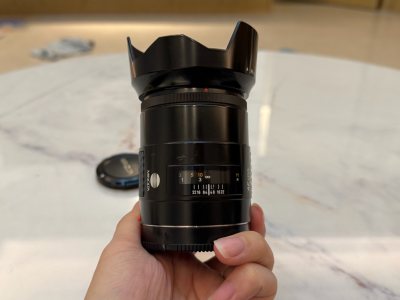 美能达最知名的镜头了，买到性价比不错的，就是有一点儿旧，其他都很好，快递选的是竹蜻蜓，不快，但是很好，包装现在也不错